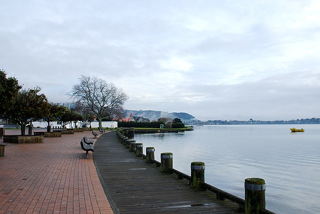 Rotorua Scenic Highlights & Hidden Gems Tour